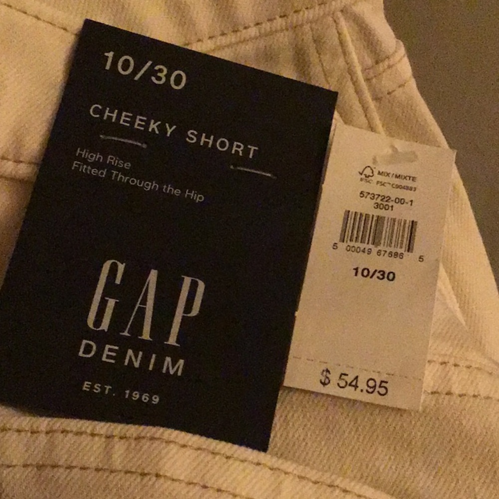 High Rise Cheeky Shorts - Picture 4 of 4